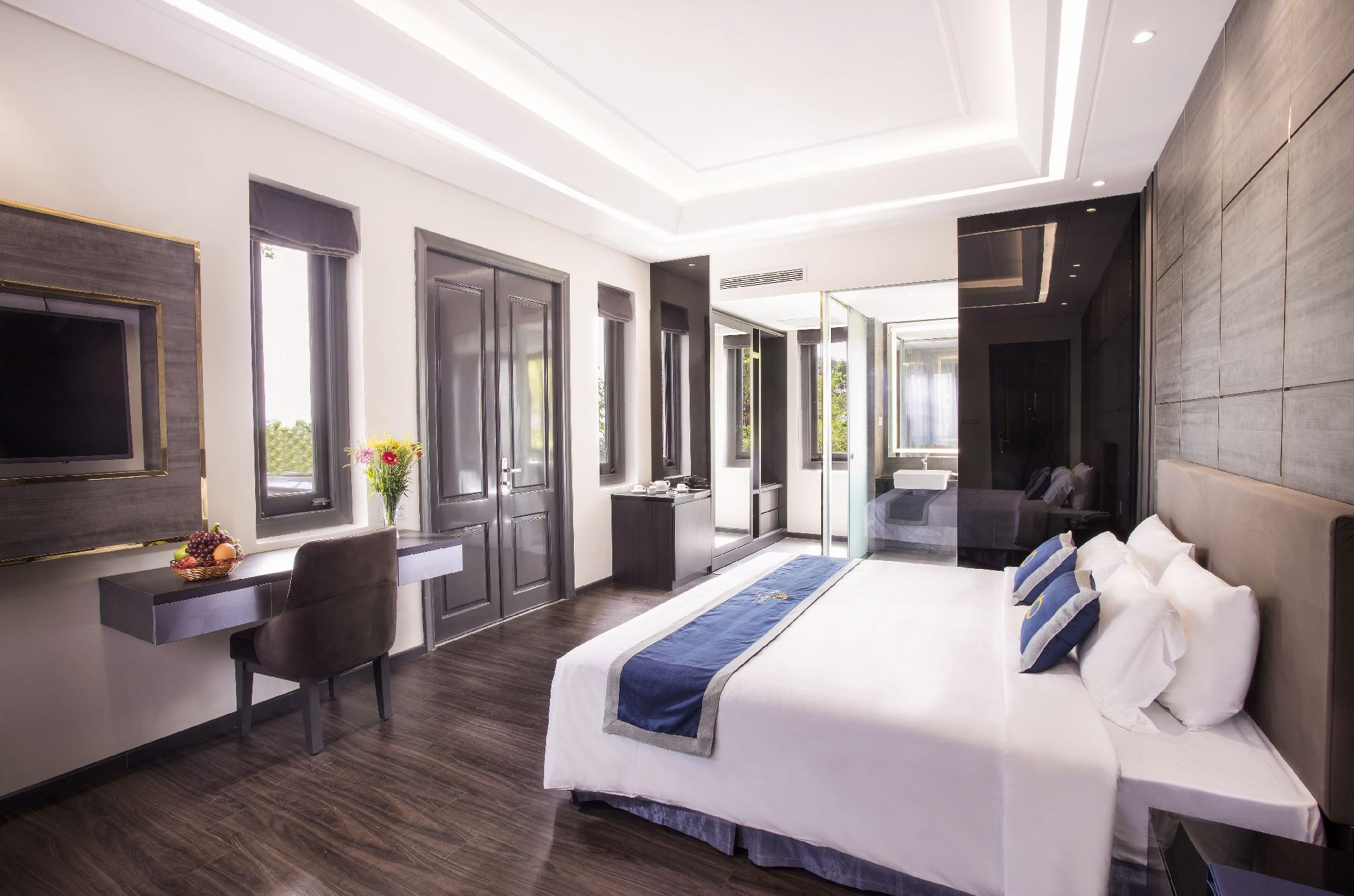 غرفة بريميوم بسرير مزدوج، Beachfront Hotel 2/2