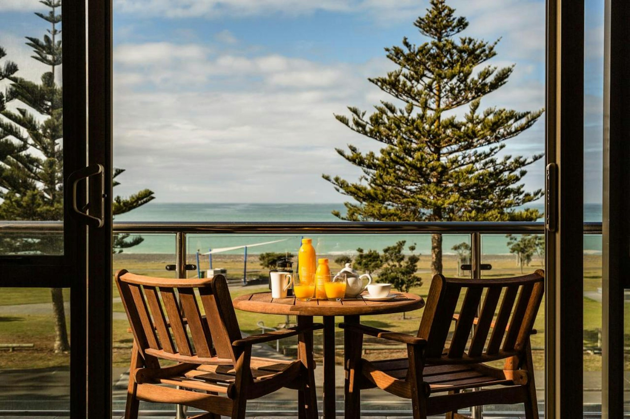 Pebble Beach Motor Inn 39/51
