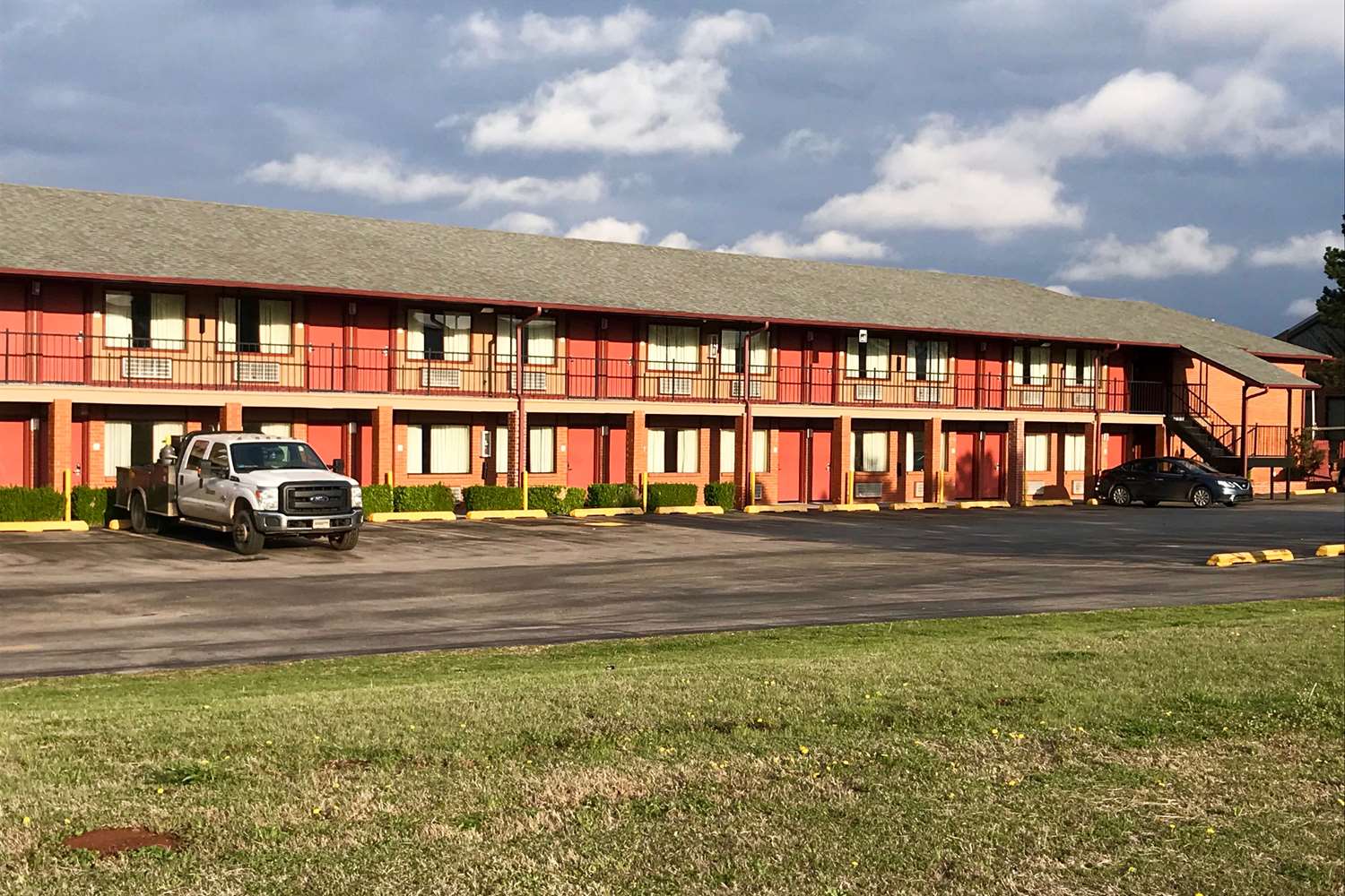 Econo Lodge Purcell 3/18
