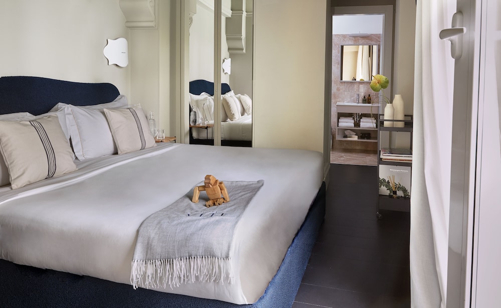 CLASSIC, DOUBLE BED
