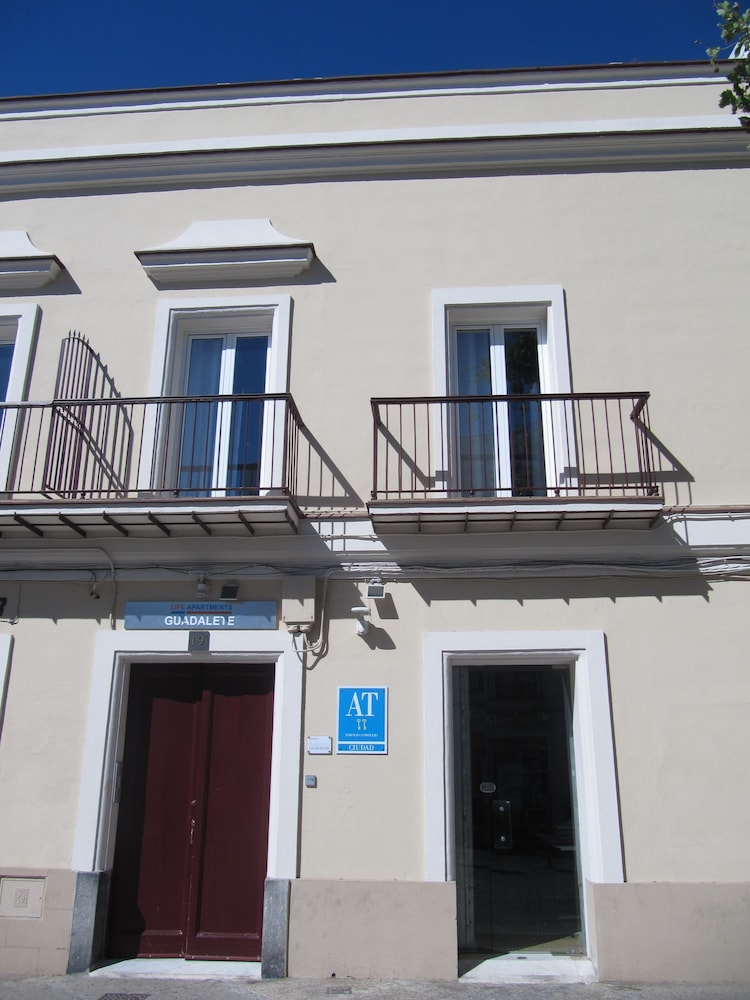 Life Apartments Guadalete 1/40