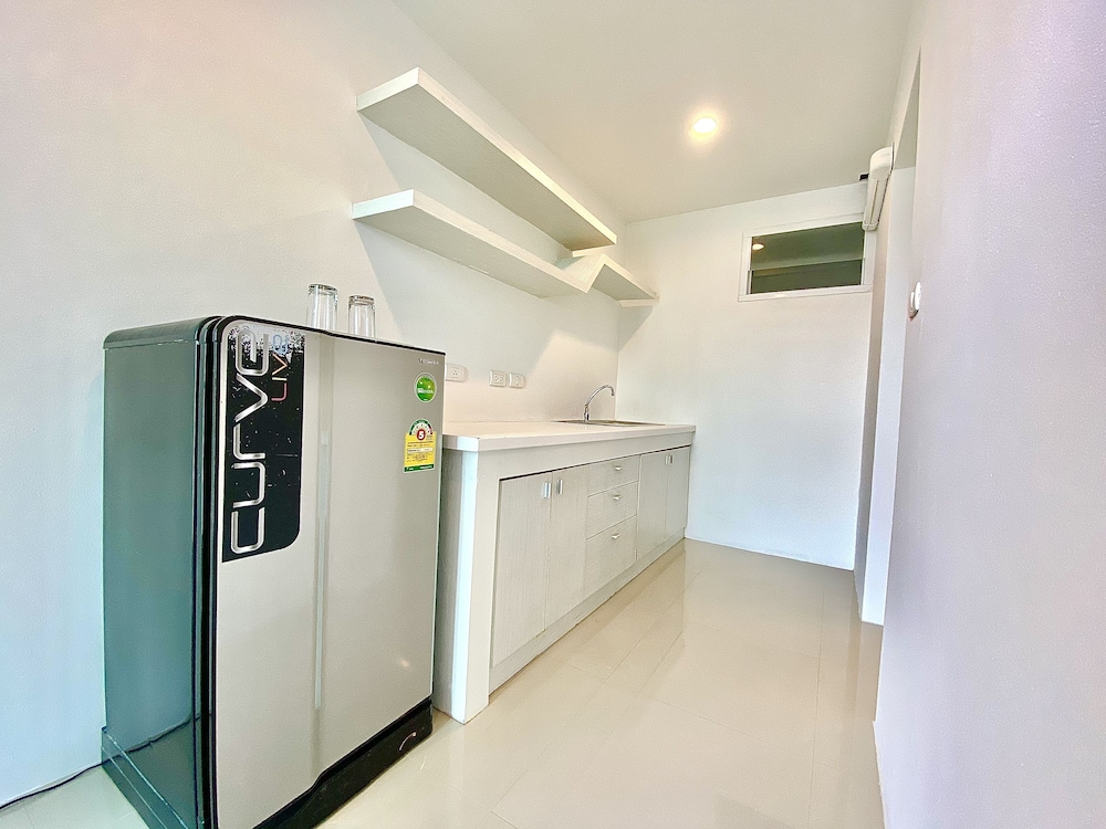 THE PALMS RESIDENCE 9/59