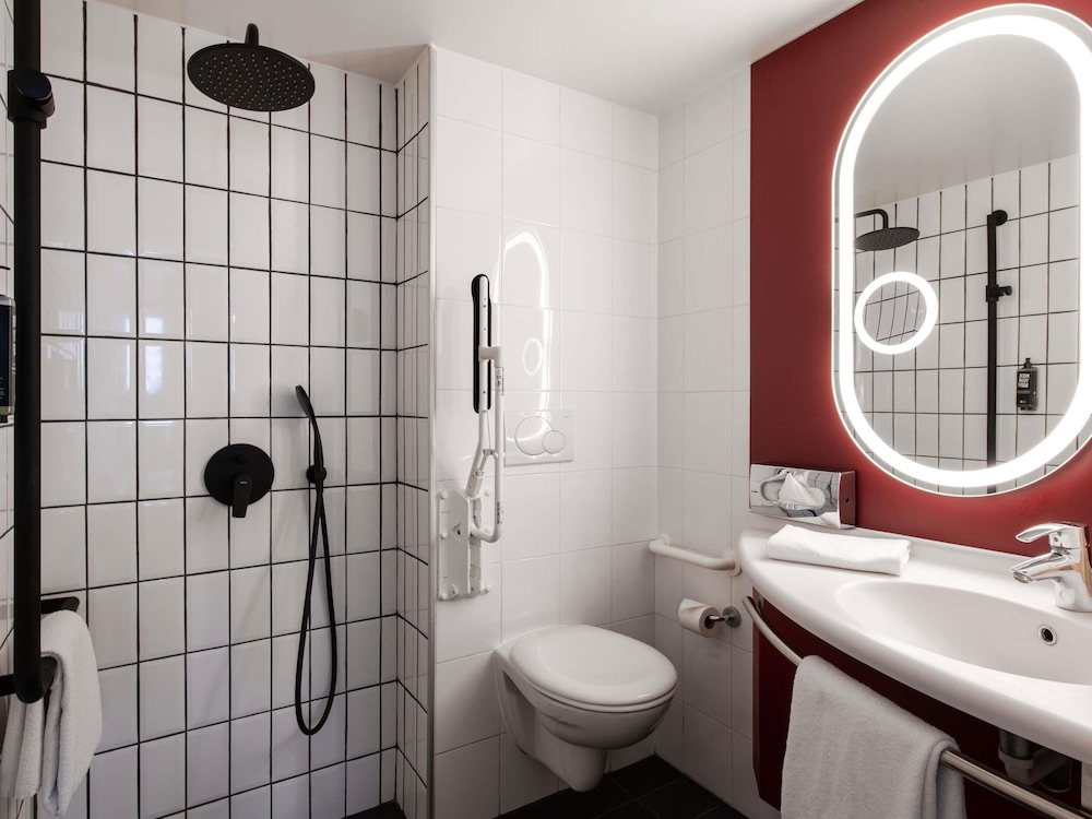 ibis Lausanne Centre 55/57