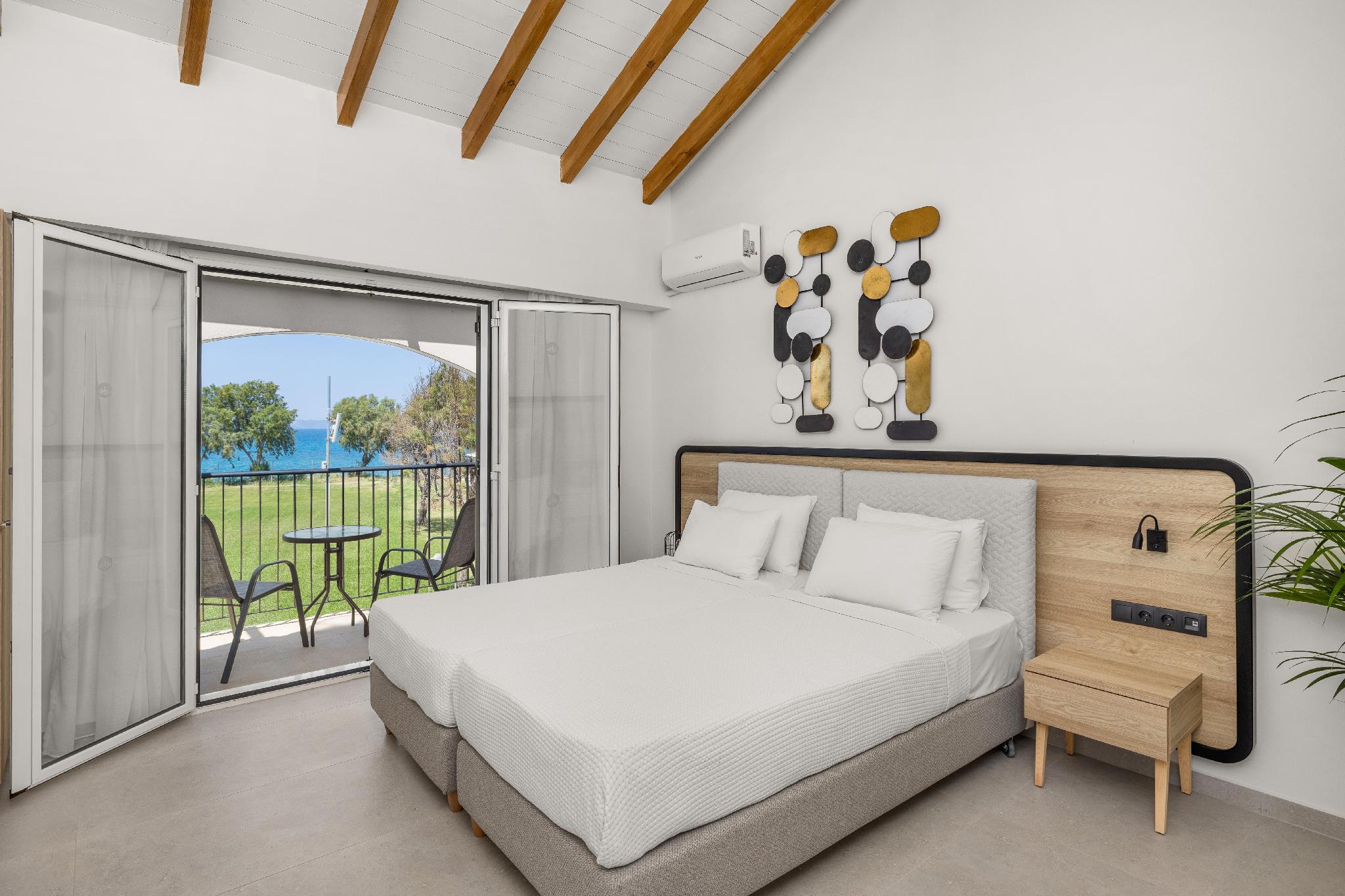 Family Suite, Lateral Side Sea View