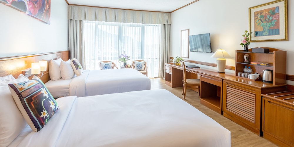 Royal Phuket City Hotel 16/90