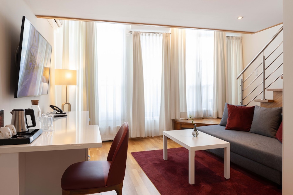 The Levante Rathaus Apartments. 51/60