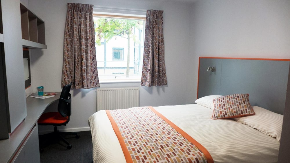 Tyler Court - University Of Kent 10/50