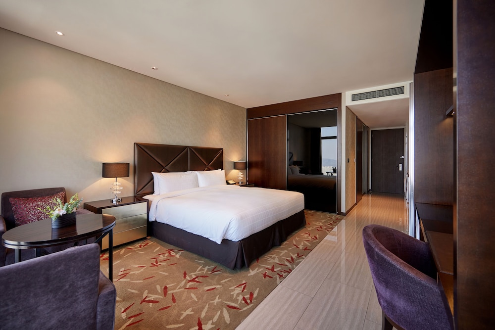 SUPERIOR, STUDIO, DOUBLE BED