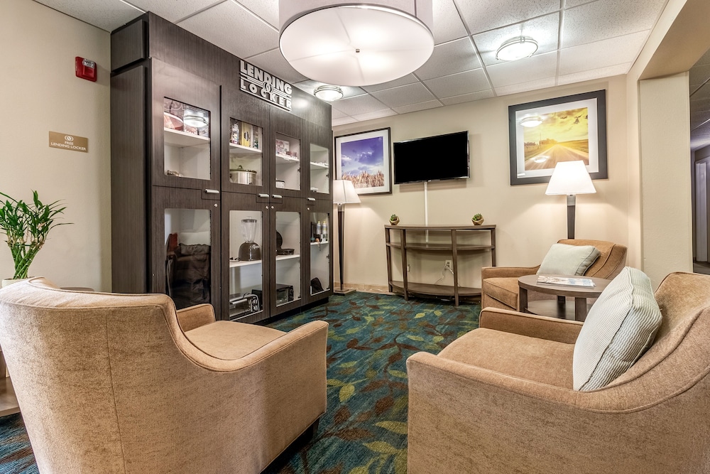 Candlewood Suites Lincoln 20/42