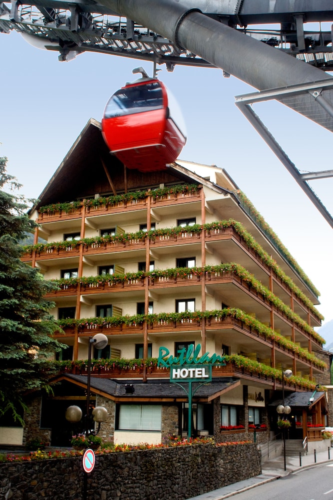 Hotel Rutllan & Spa 1/36