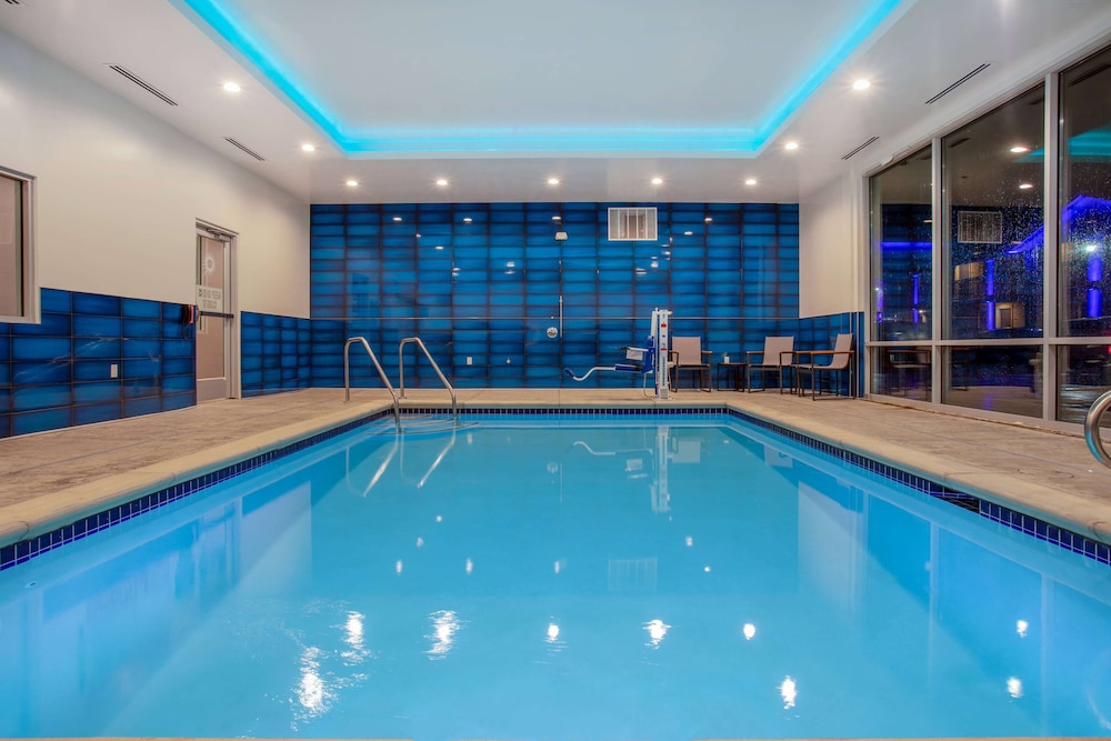 La Quinta Inn & Suites By Wyndham Galt Lodi North 34/56