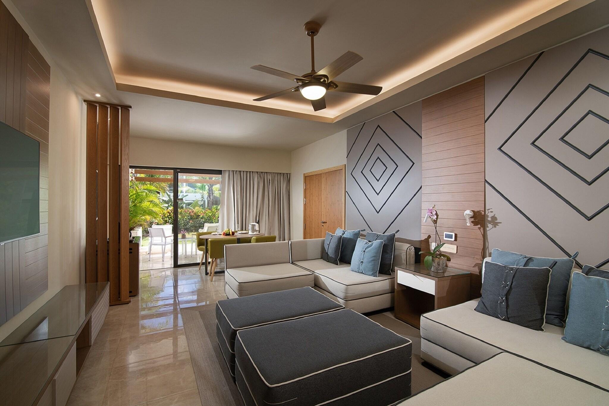 2 Bedrooms, Suite, King Bed, Dreams Onyx Resort And Spa Punta Cana 3/5