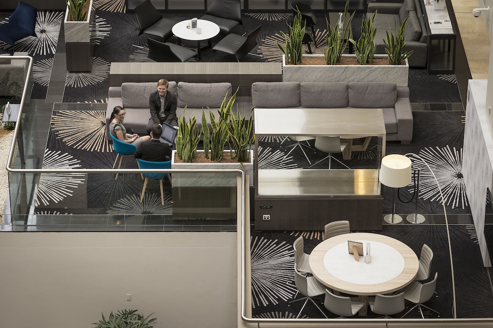 Crowne Plaza Canberra 63/81