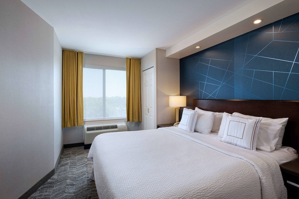SpringHill Suites Boise West/Eagle 13/45