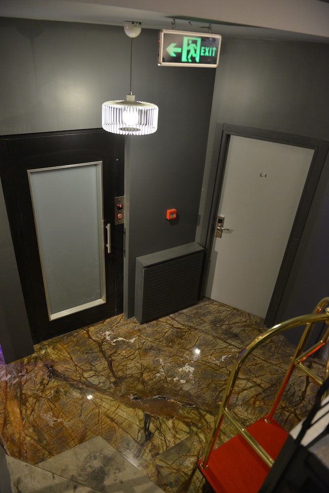Pera Luna Residence - Special Class 56/66