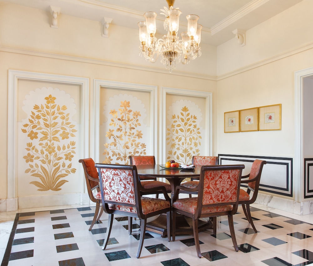 Oberoi Udai Vilas 56/78