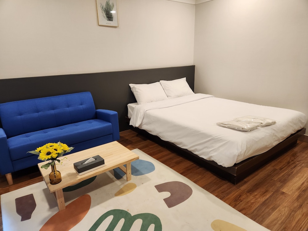 Navis Hotel & Pension 15/41