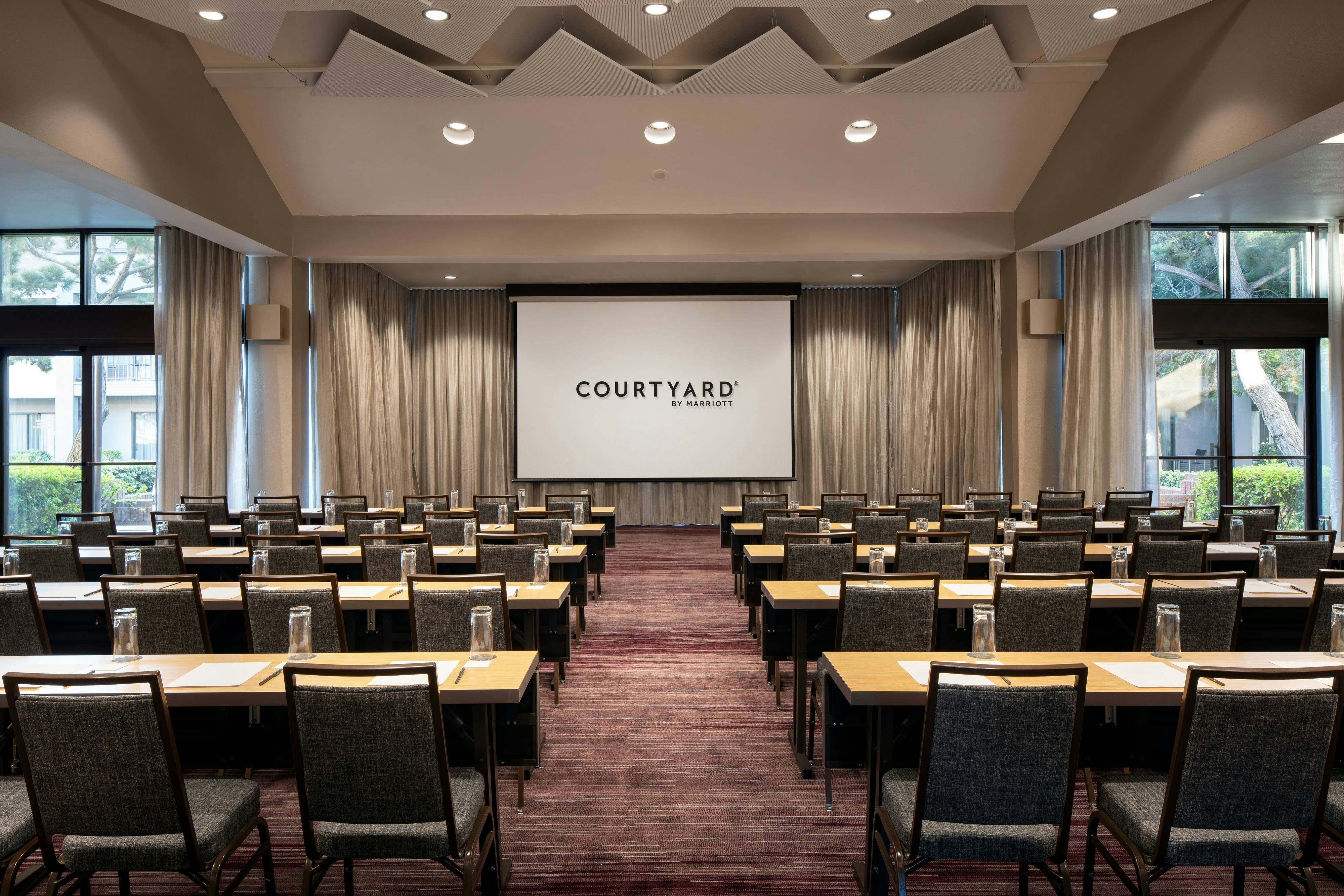 Courtyard by Marriott San Francisco Airport 10/17