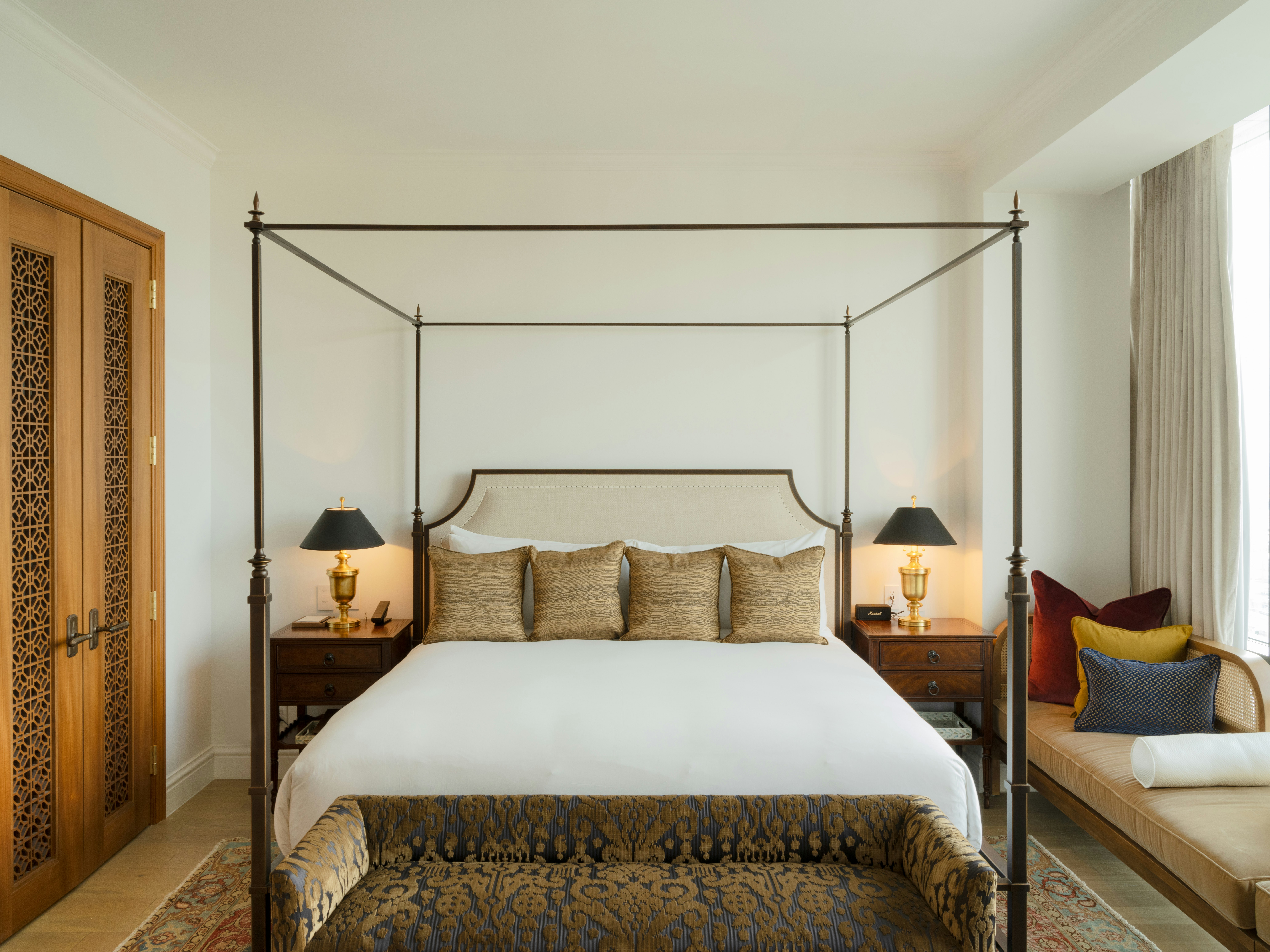 Imperial, Suite