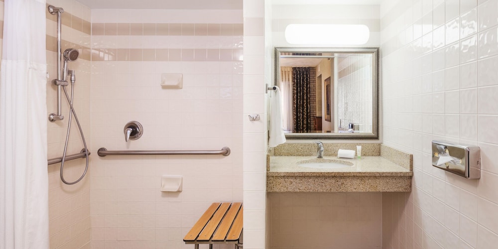 Staybridge Suites San Antonio-Airport 15/56