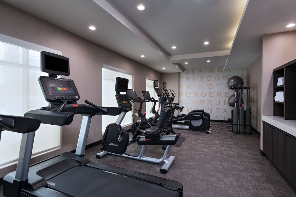 Residence Inn by Marriott New Brunswick Tower Center Blvd 14/32