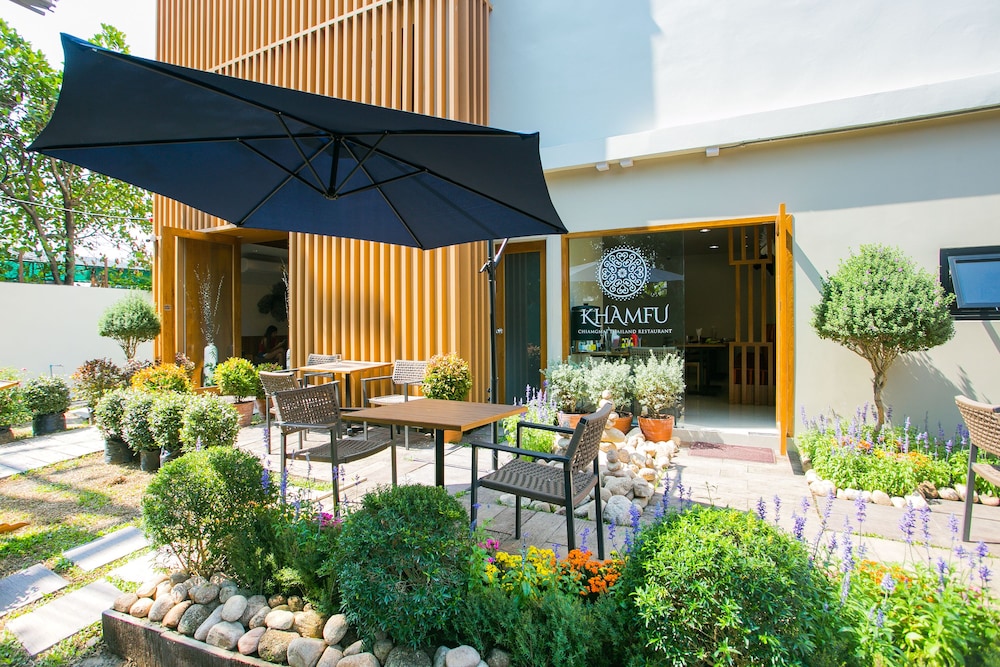 Lanna Thaphae Hotel 4/54