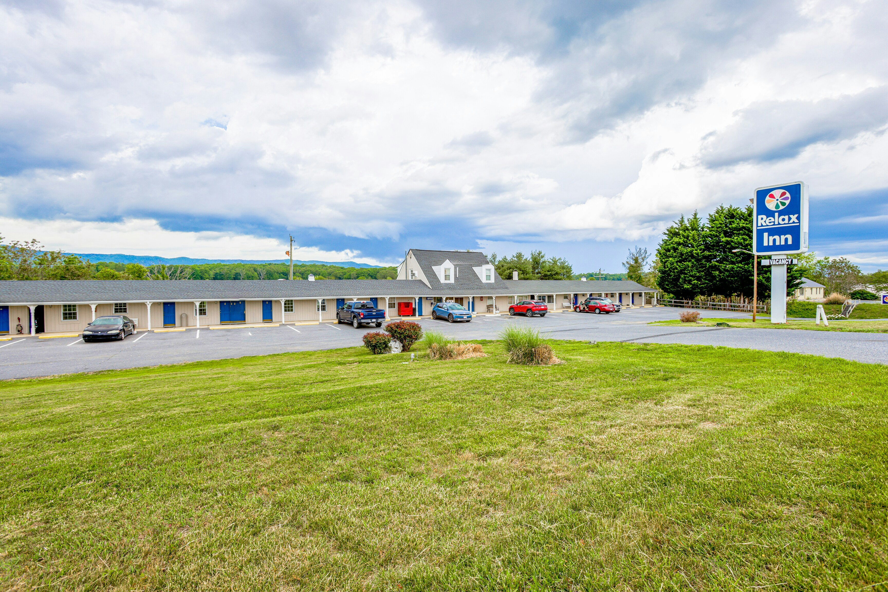Relax Inn By OYO Natural Bridge I-81 45/54
