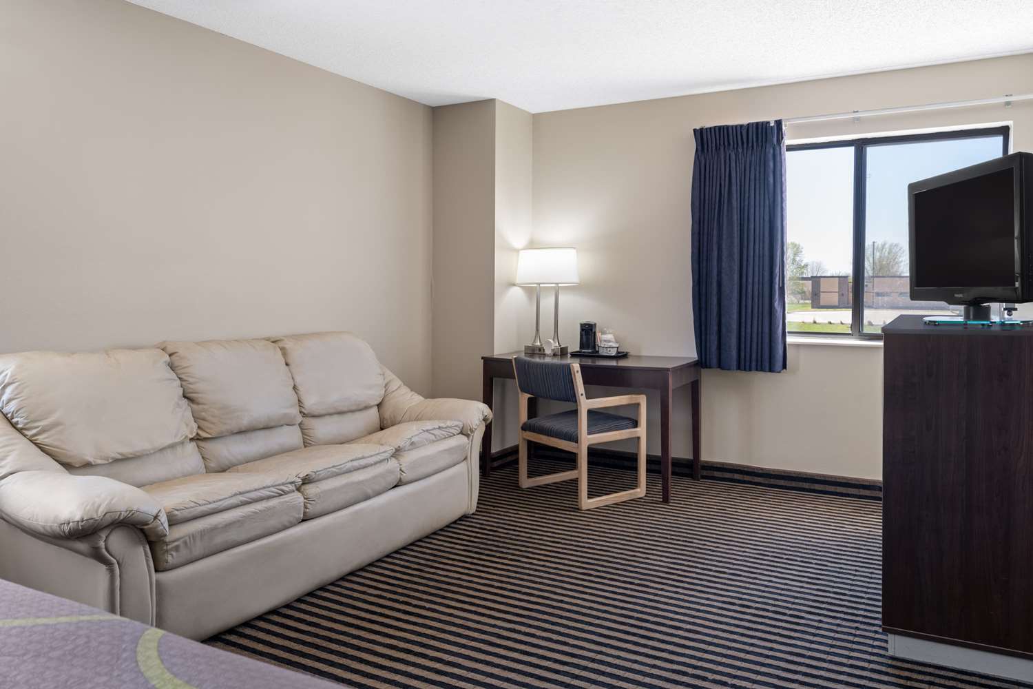 Super 8 by Wyndham Humboldt 28/48