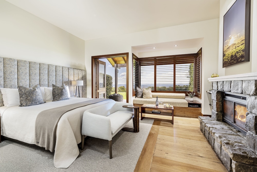 Lodge, Suite, King Bed