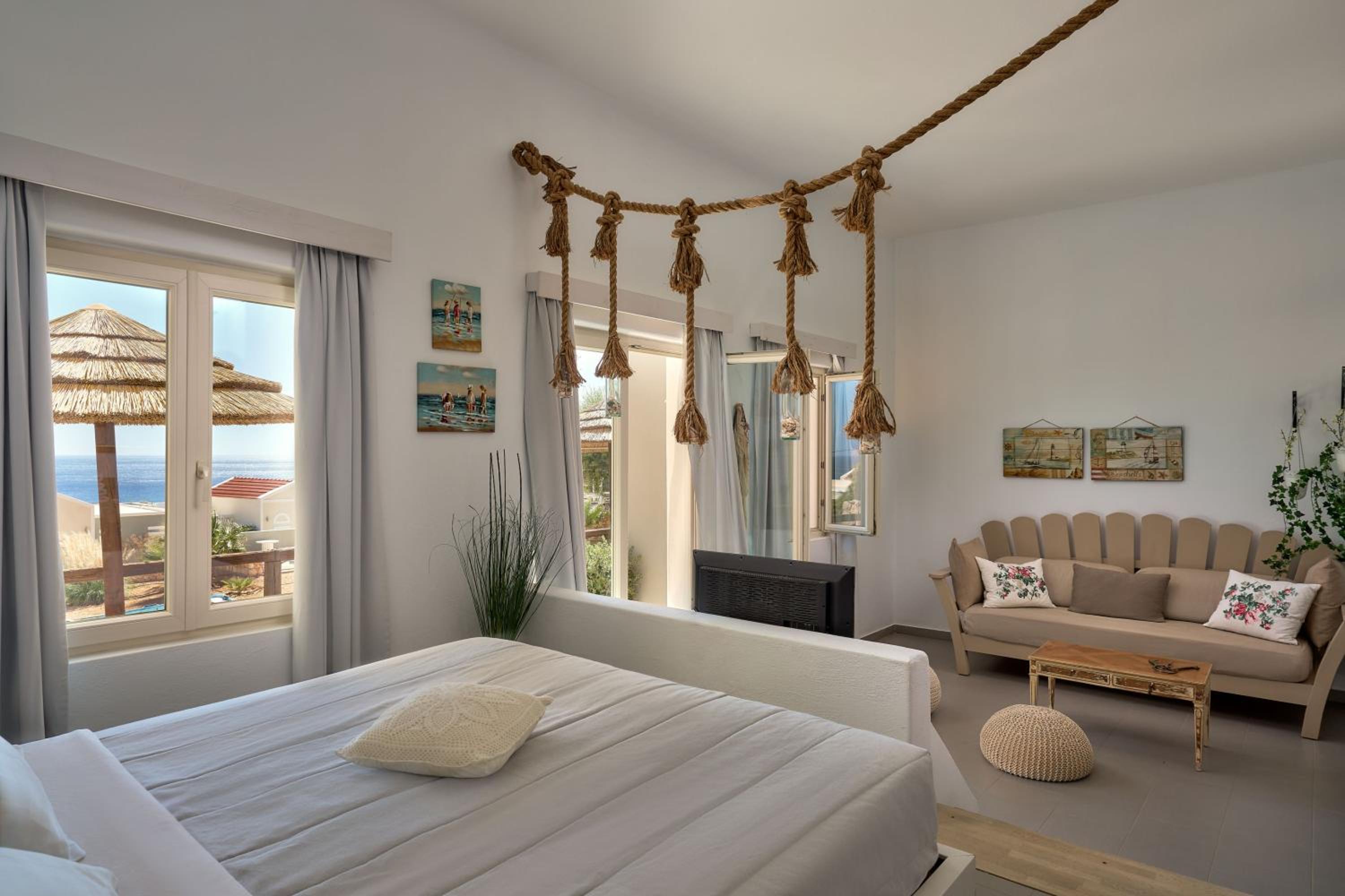 Open Plan, Suite, Pool Front, Sea View