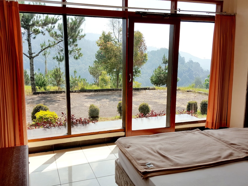 Ciwidey Jungle Villa 19/50