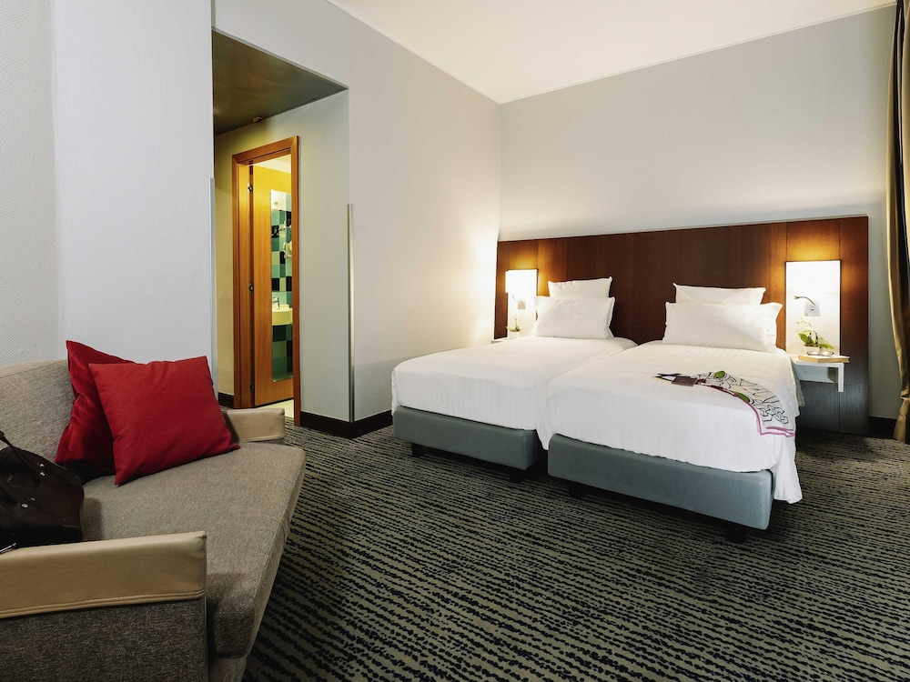 Superior, Futon Bed, Twin Beds, Chair Bed، Mercure Roma Piazza Bologna 4/7