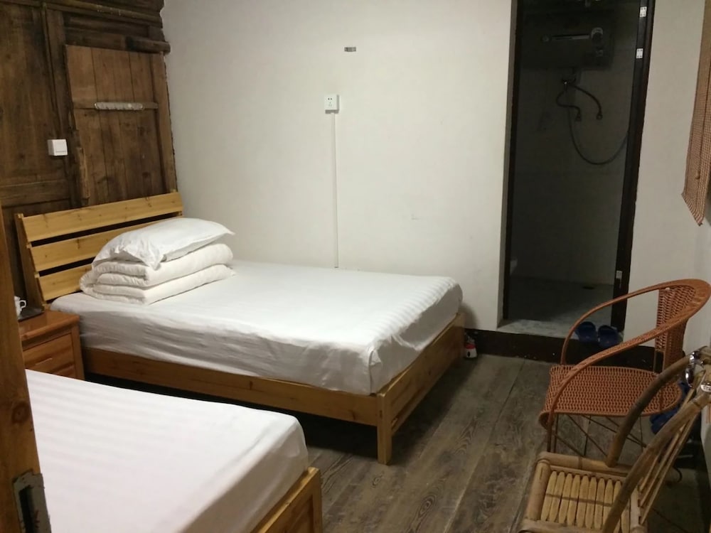 Nanjing Qingdelou Inn 12/28