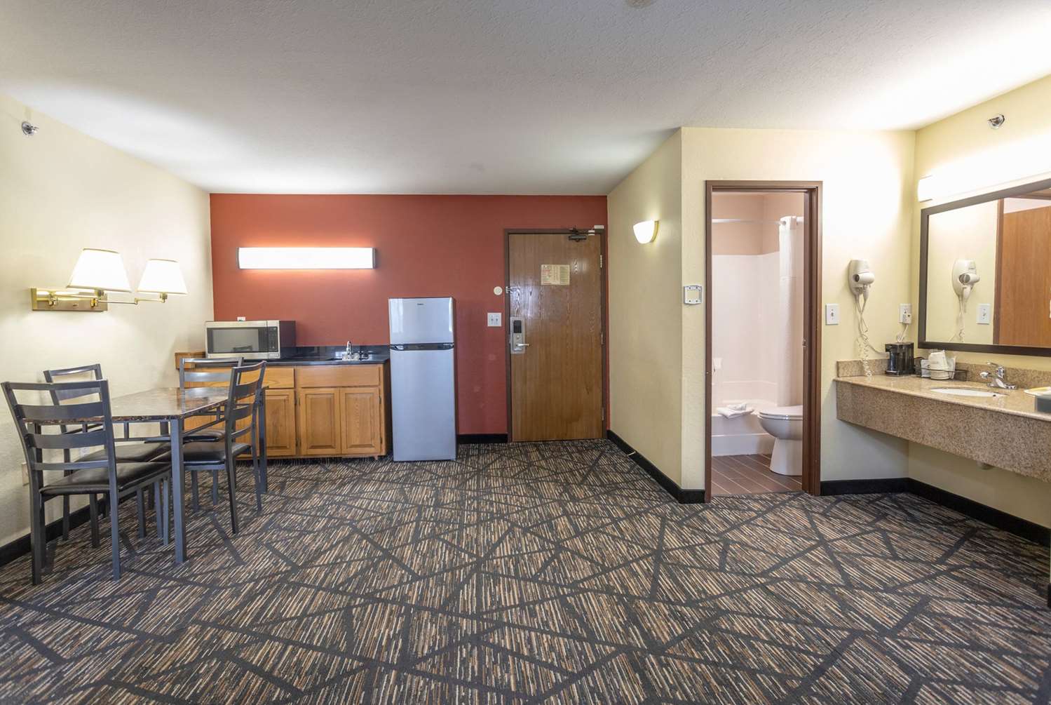 Super 8 By Wyndham Big Rapids 2/29