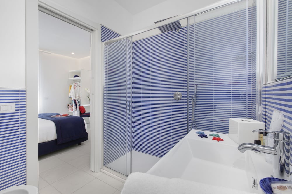 Sersale Suites 46/50