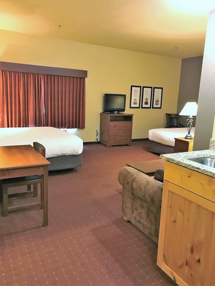 AmericInn by Wyndham Fargo Medical Center 42/59