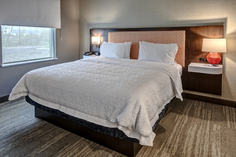 Hampton Inn and Suites Culpeper 12/18