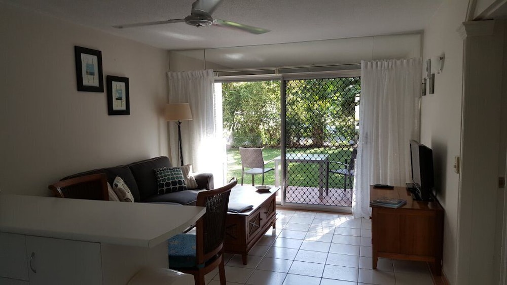 CLIFTON SANDS HOLIDAY APARTMENTS 25/49