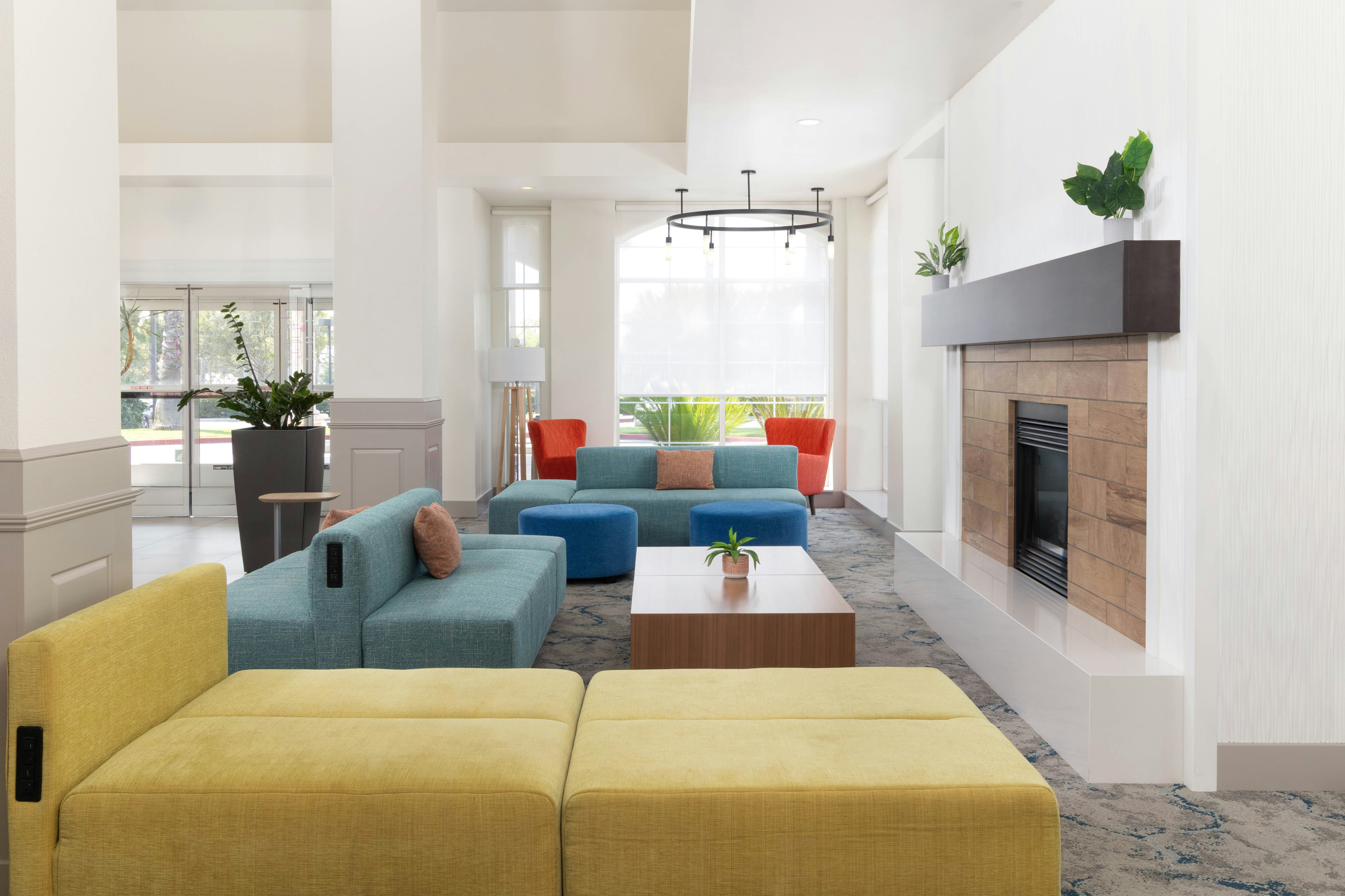 Hilton Garden Inn Ontario/Rancho Cucamonga 34/49