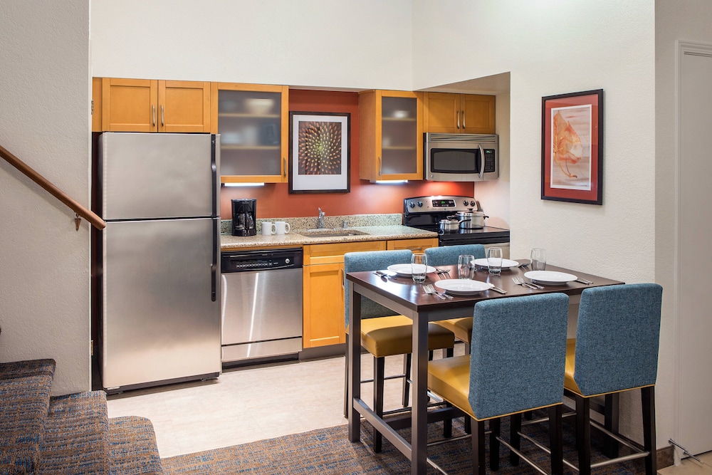 Residence Inn Costa Mesa Newport Beach 29/38