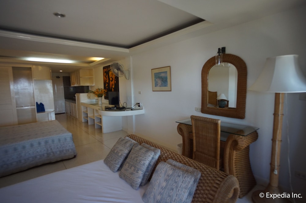 Bougainvillea Terrace House 14/37