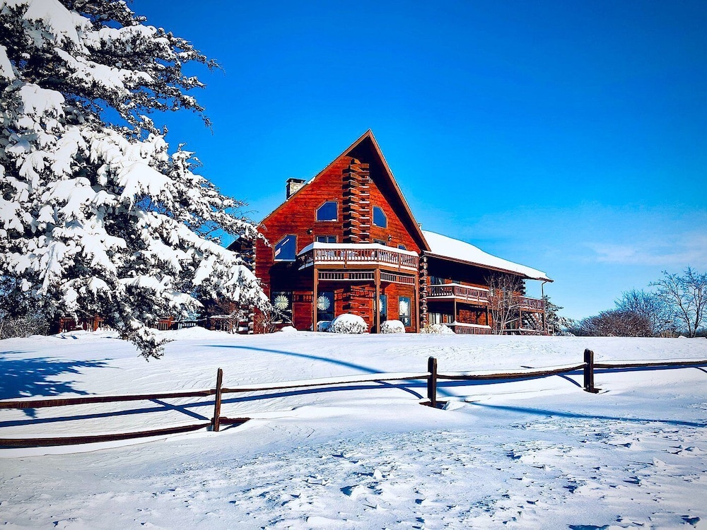 Point Au Roche Lodge 46/50