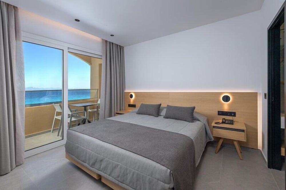 Sun Beach Resort 34/78