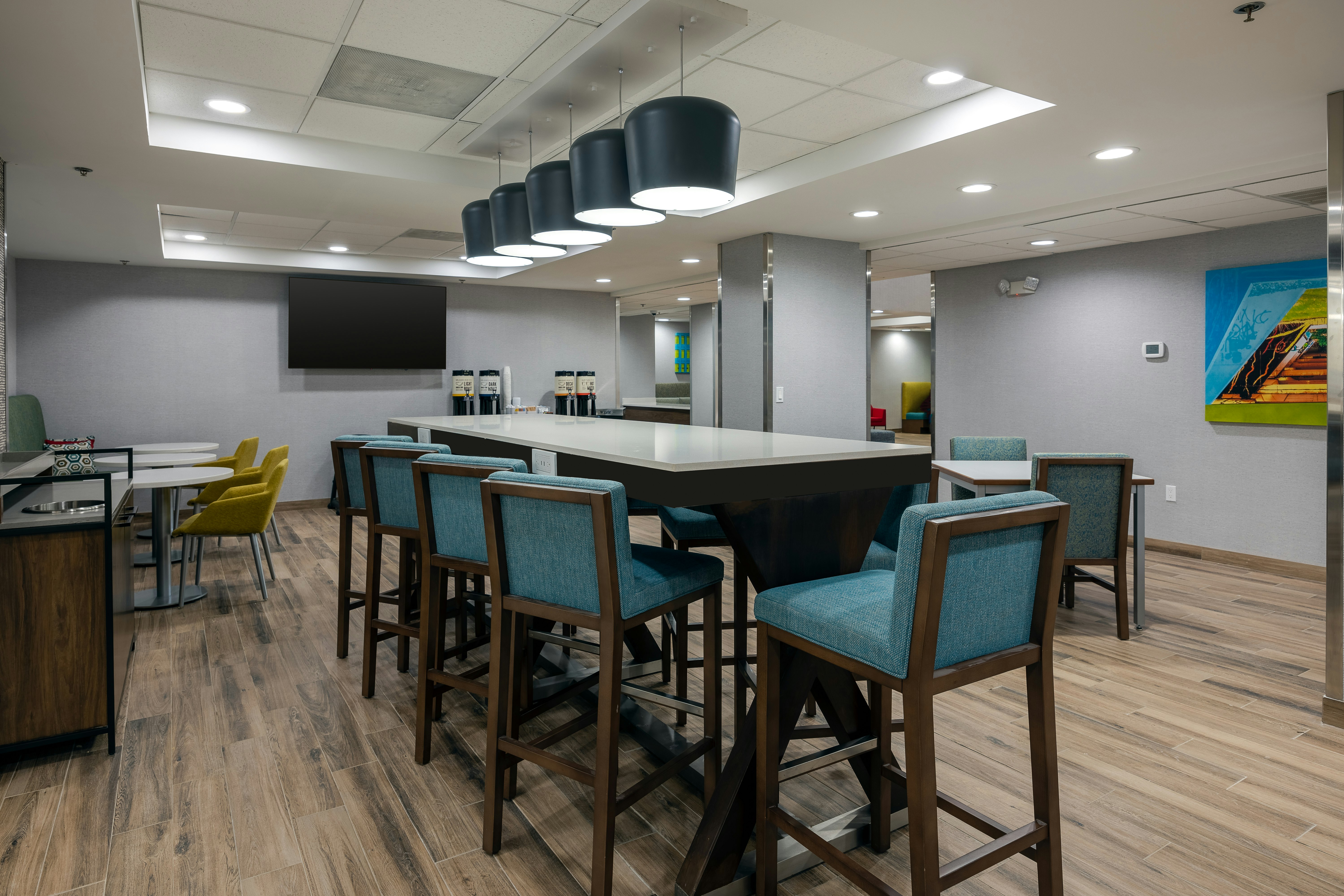 Hampton Inn Alpharetta Roswell Ga 27/42