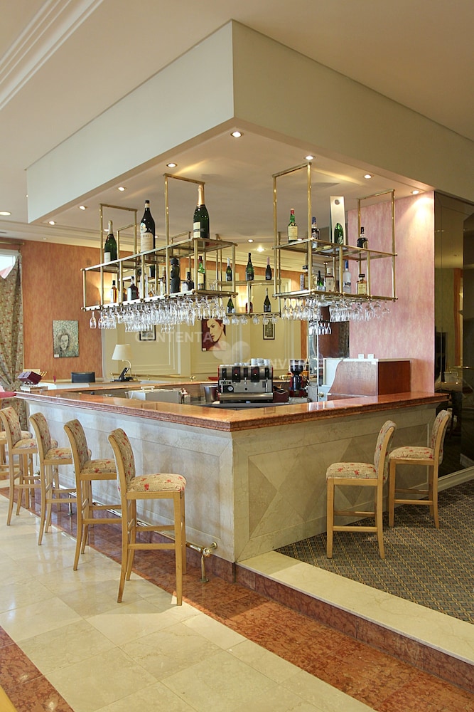 Lucania Palazzo Hotel 51/55