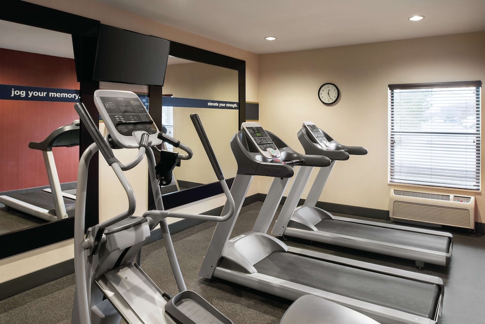 Hampton Inn Chicago/Tinley Park 28/47