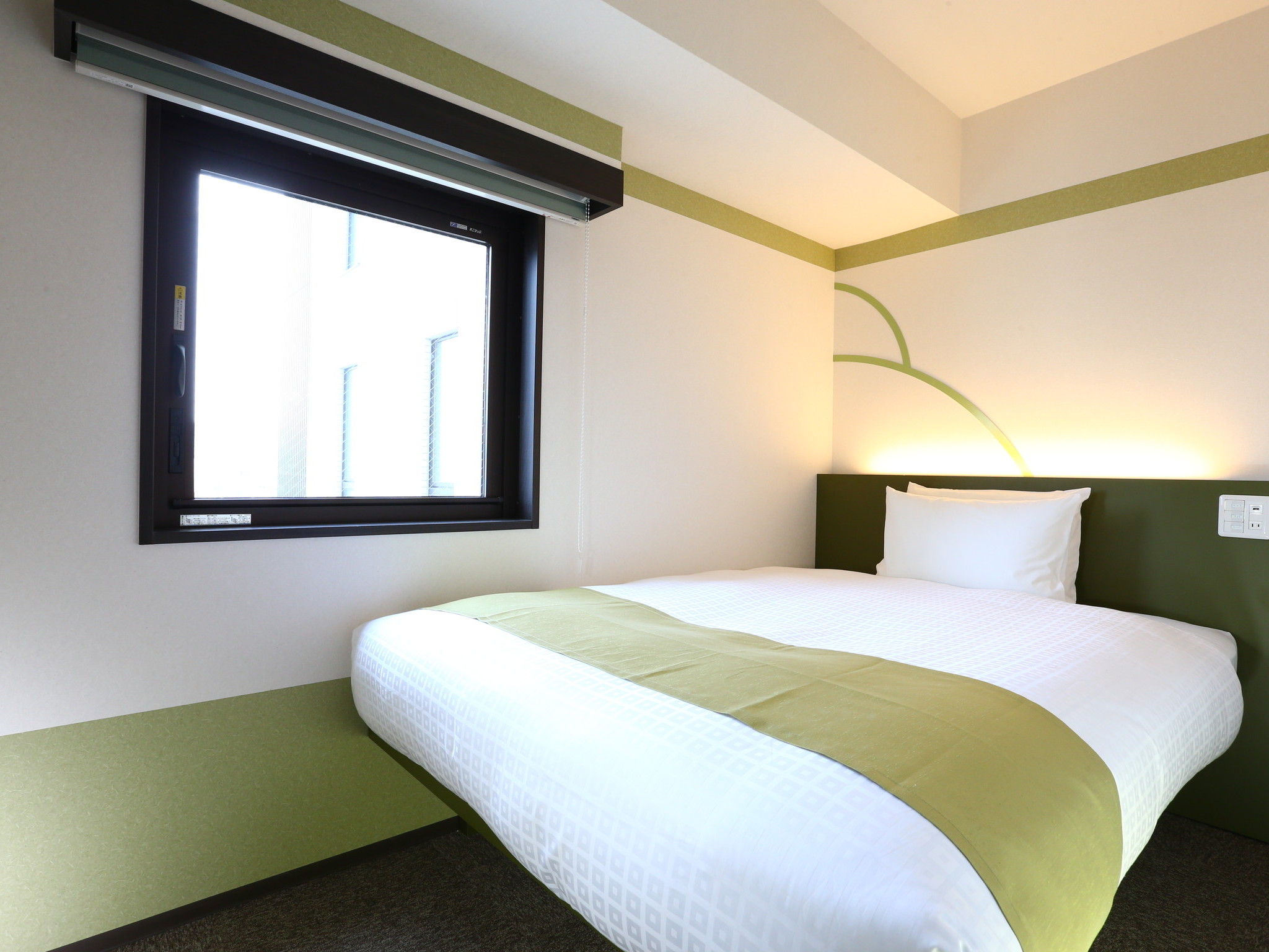 Room, Semi Double Bed