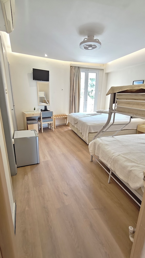 Hotel New Aegli 48/69