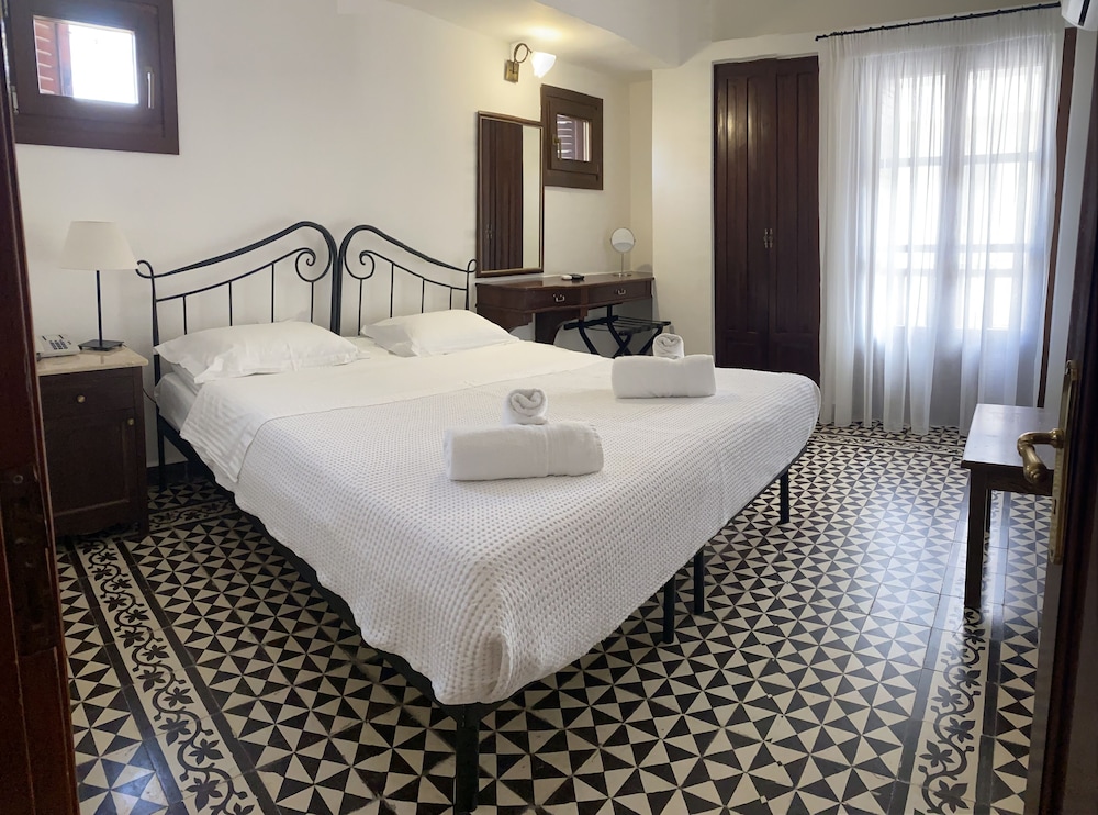 Palazzo Arhontiko Apartments 8/32