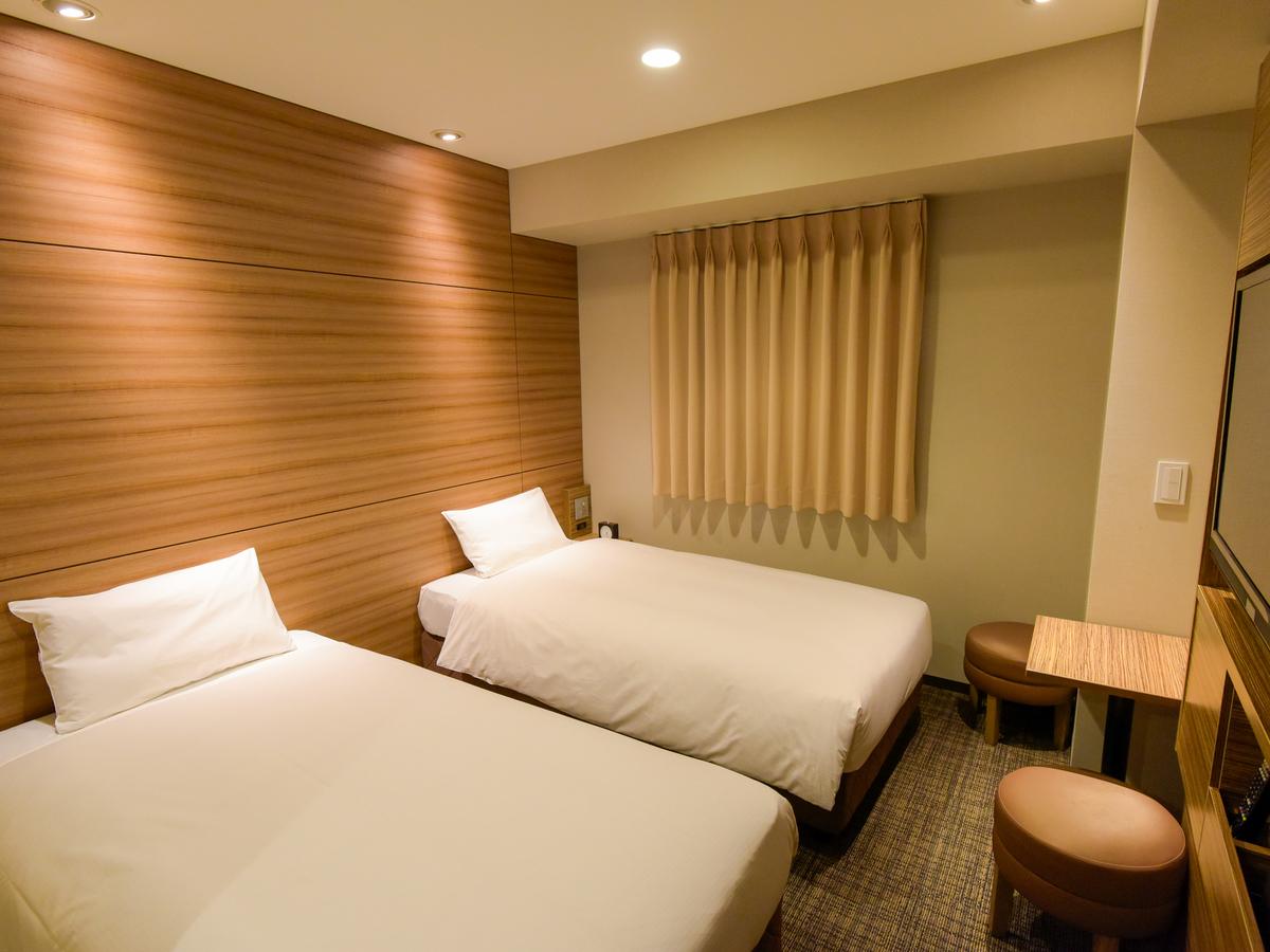 Compact, Economy, Twin Beds